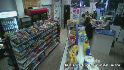 Fringe: A Better Human Being S04E13 Observer